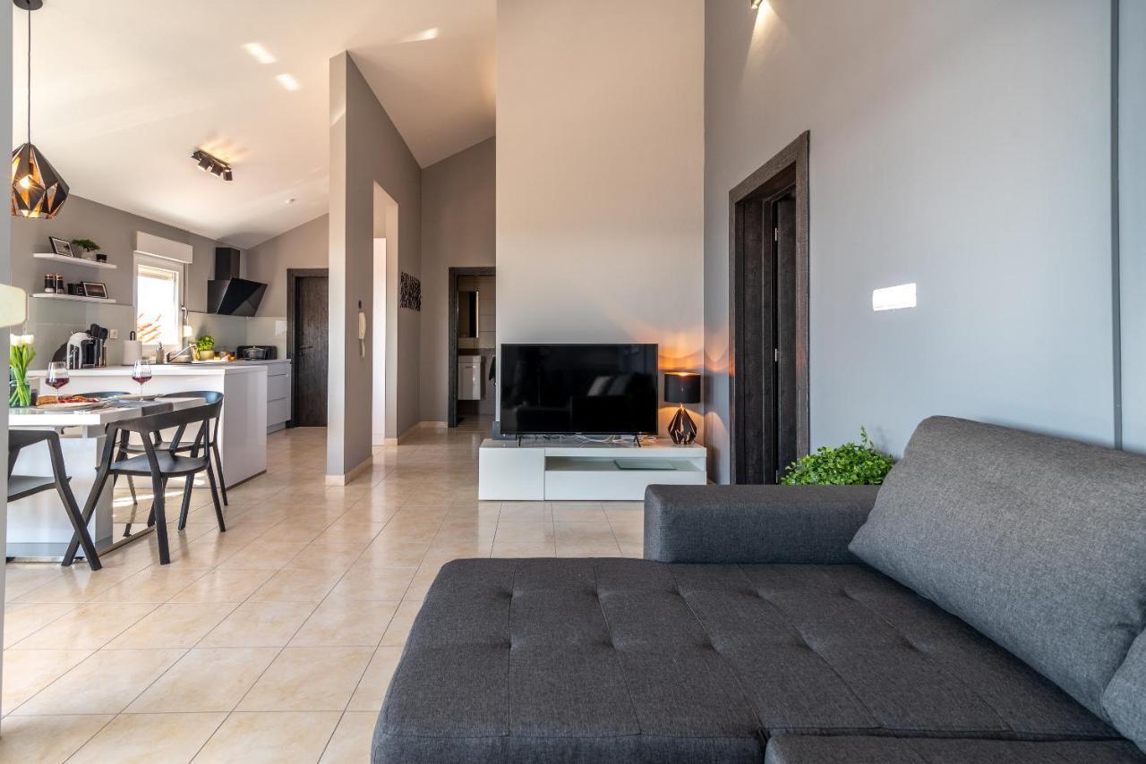 Apartment No. 8 Trogir Exterior photo