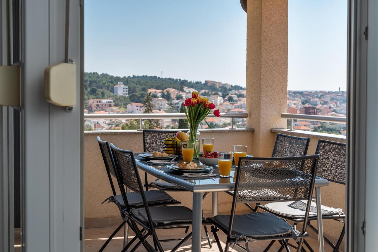 Apartment No. 8 Trogir Exterior photo